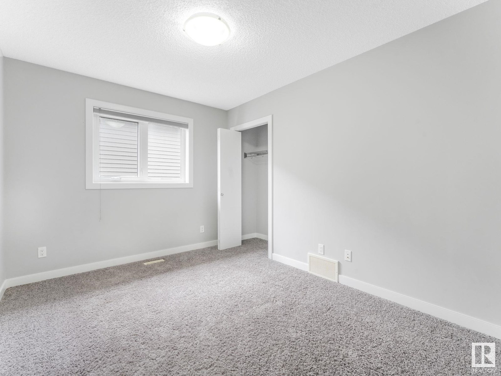 Photo 33 of 21823 80 Av Nw, Edmonton AB