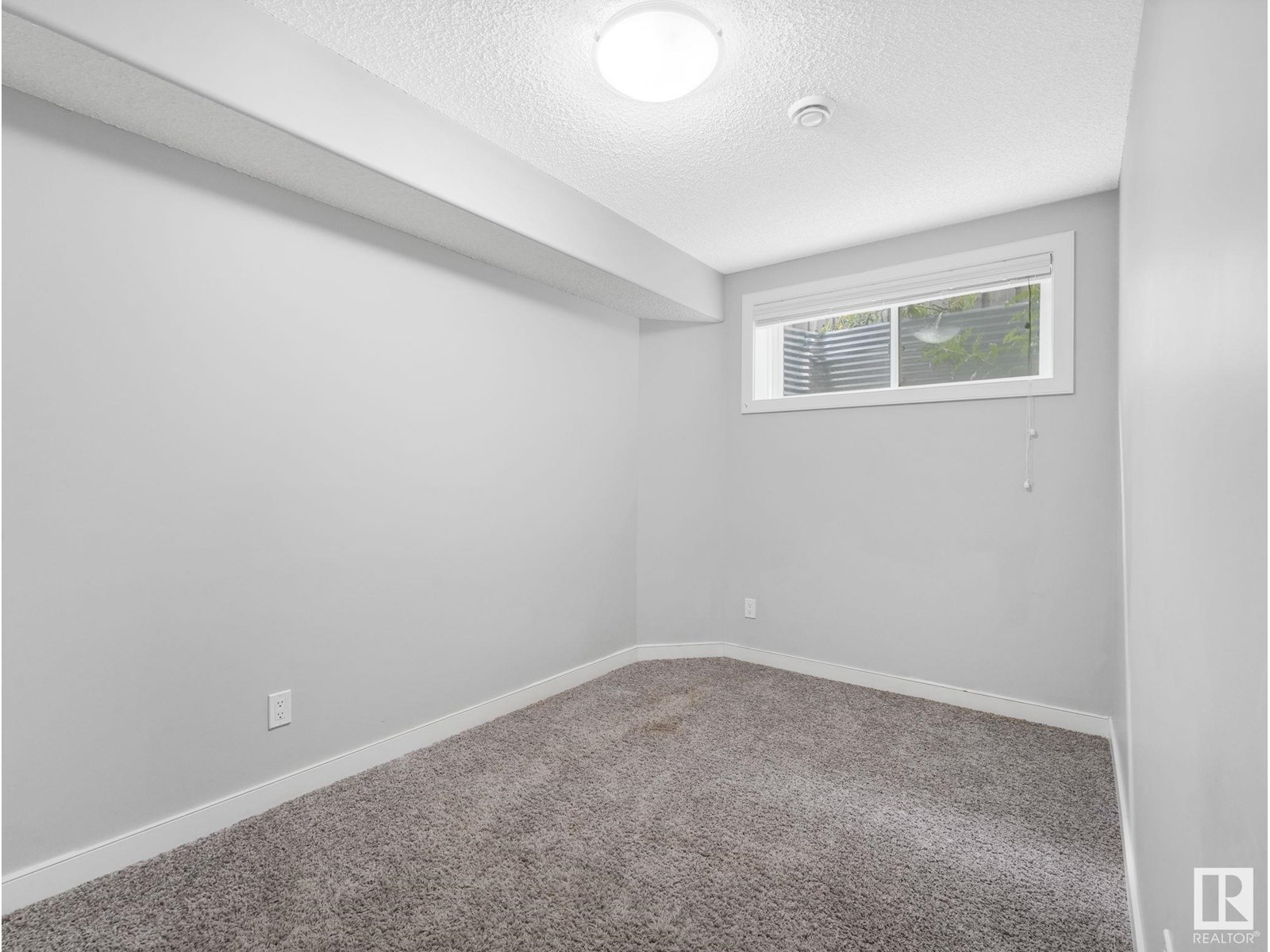 Photo 57 of 21823 80 Av Nw, Edmonton AB