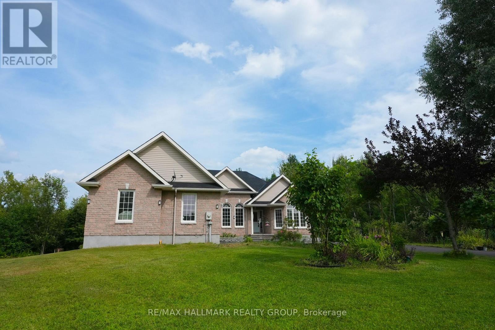 Photo 35 of 11 Rideau Crossing Crescent, North Grenville ON