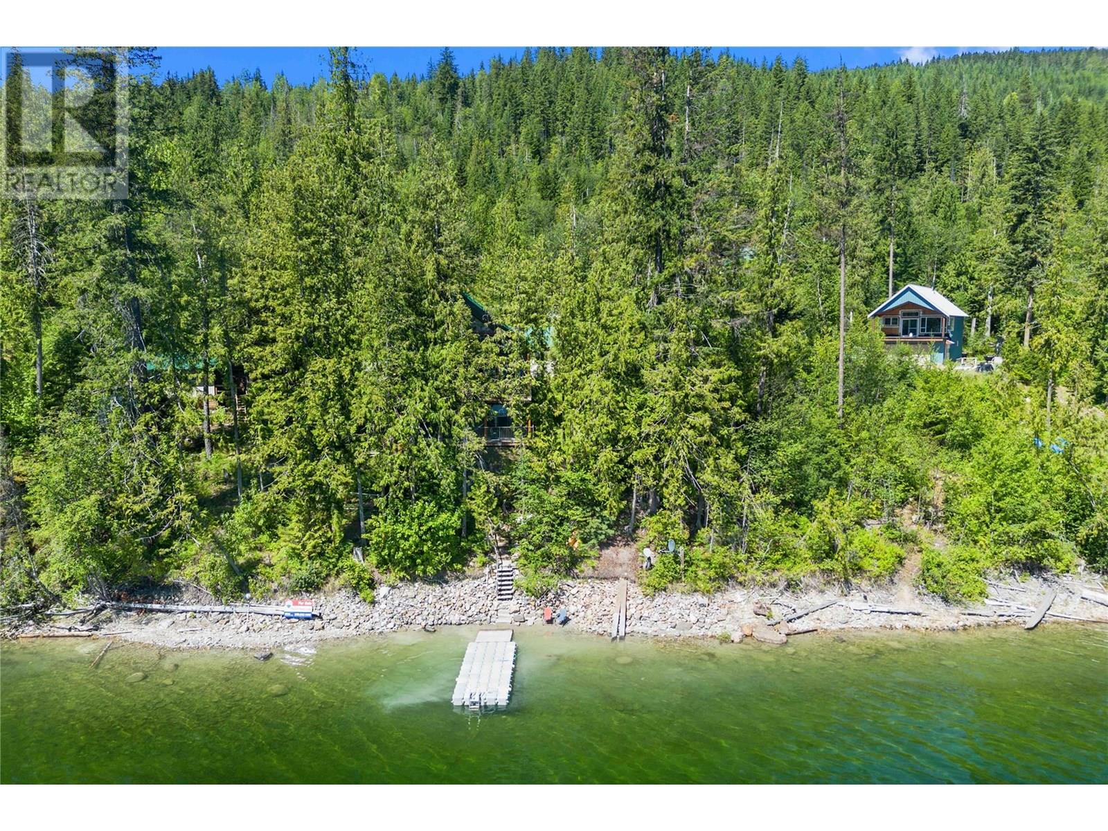 Photo 6 of 9000 Seymour Arm Main Fsr Unit 12 13, Seymour Arm BC
