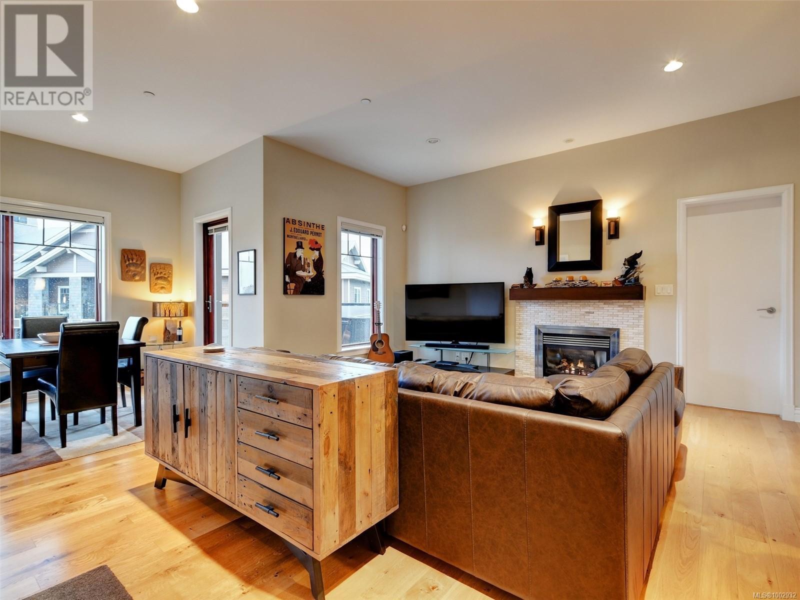 401 1335 Bear Mountain Parkway, Langford