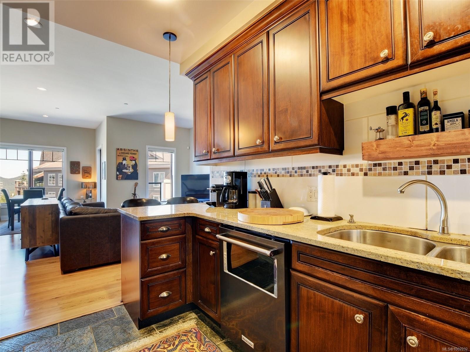 401 1335 Bear Mountain Parkway, Langford
