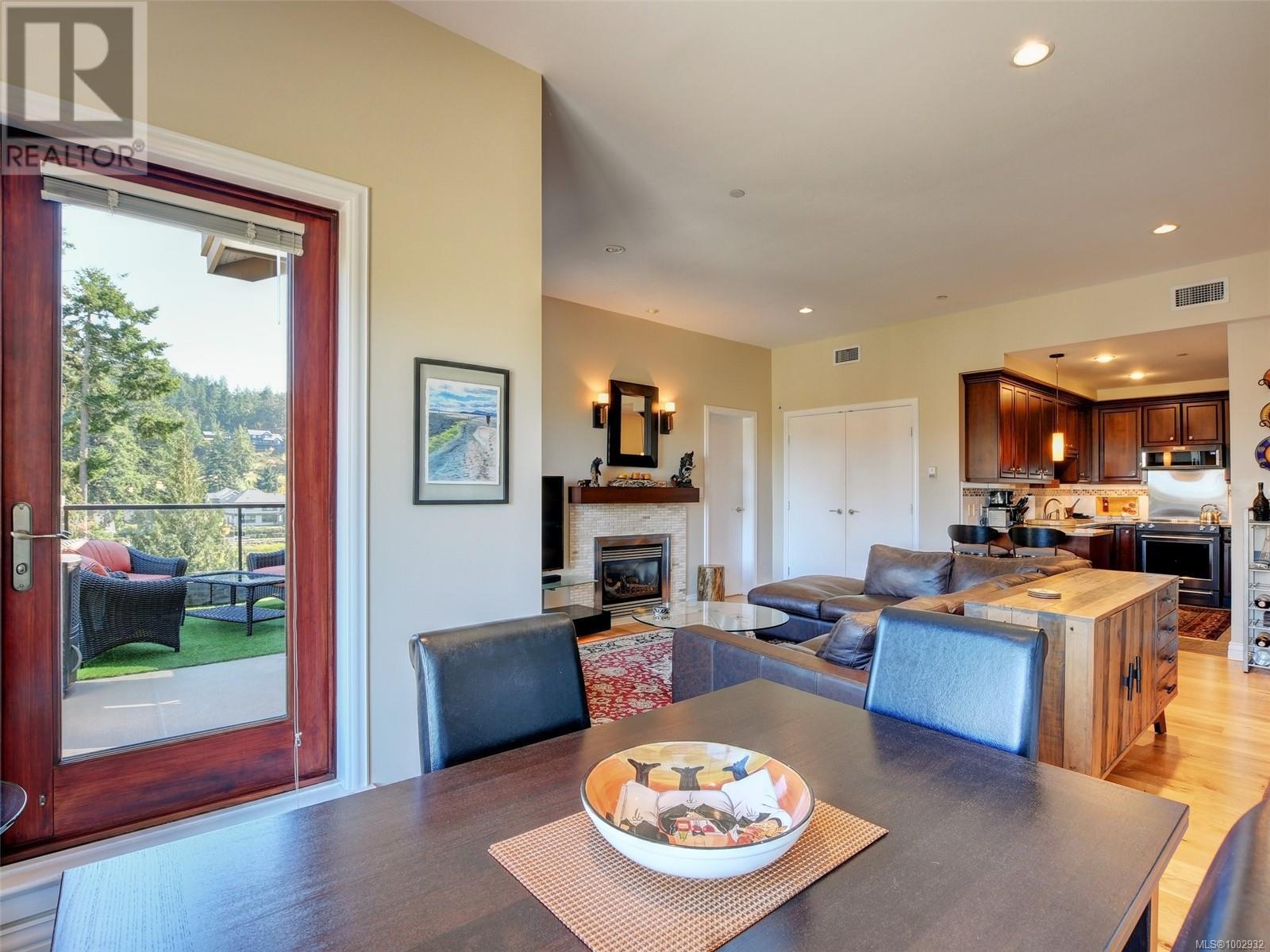 401 1335 Bear Mountain Parkway, Langford