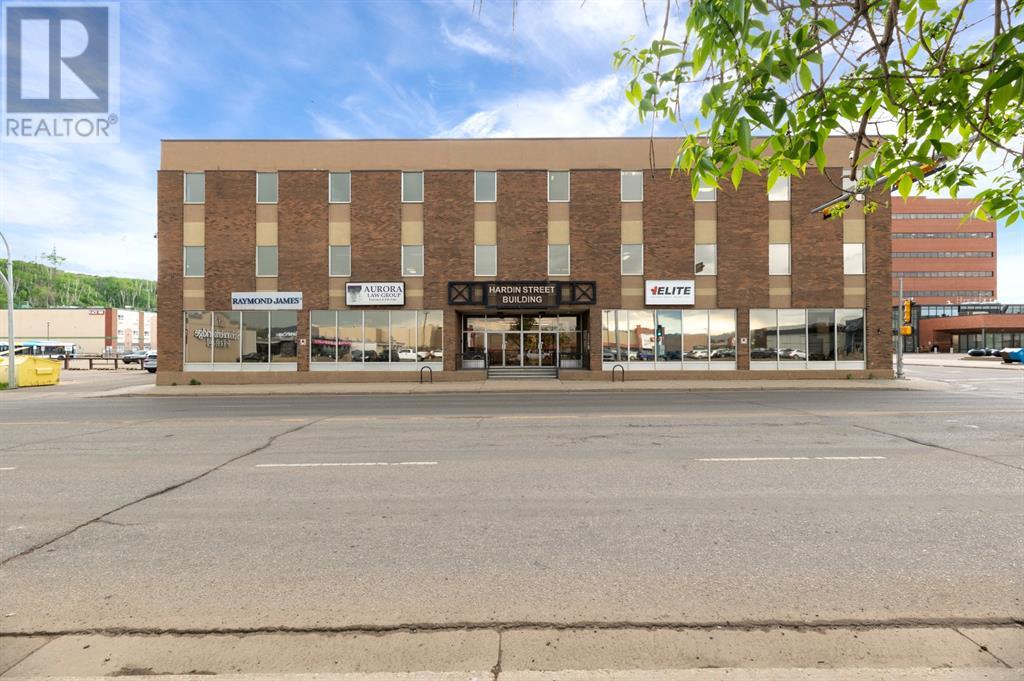 9816 Hardin Street, Fort McMurray