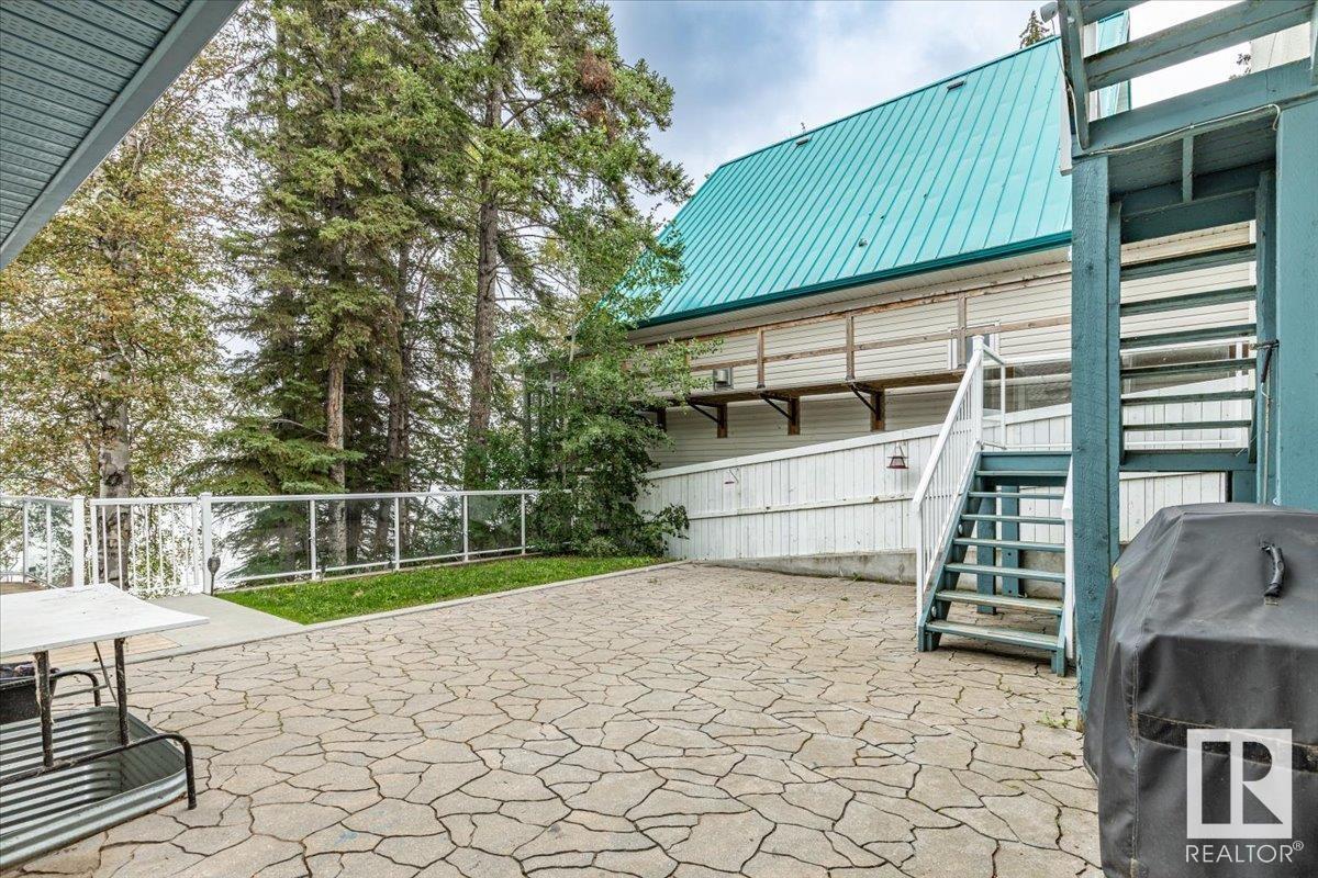 Photo 28 of 239 Lakeshore Dr, Rural Wetaskiwin County AB