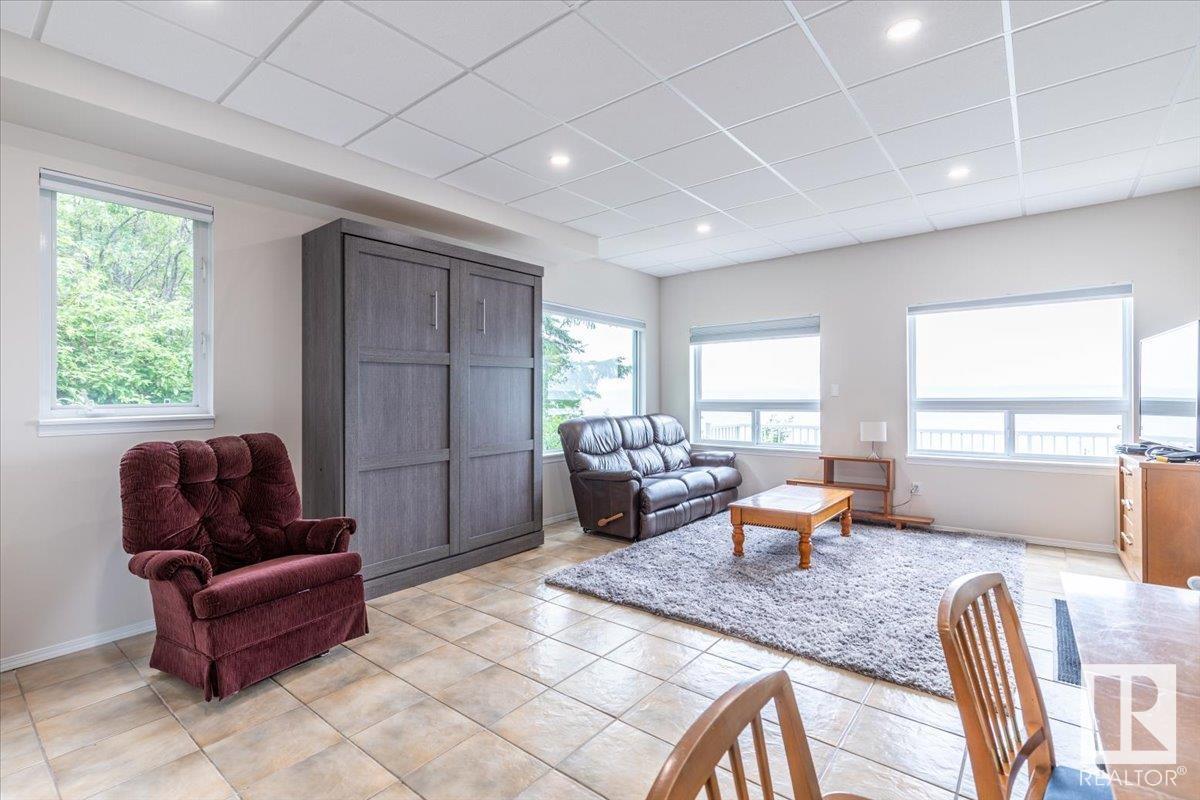 Photo 46 of 239 Lakeshore Dr, Rural Wetaskiwin County AB