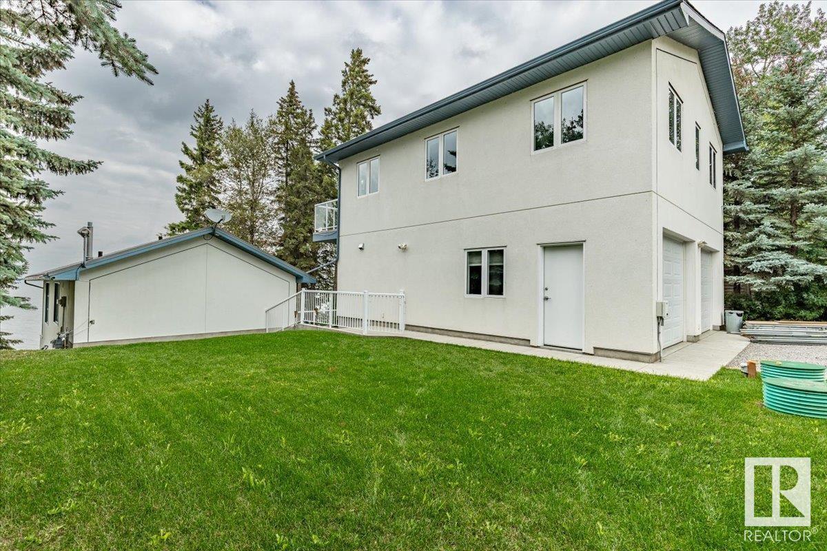 Photo 36 of 239 Lakeshore Dr, Rural Wetaskiwin County AB
