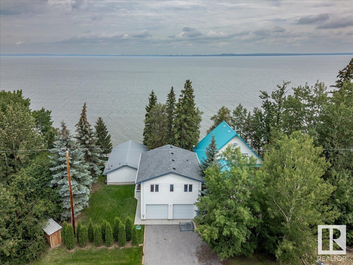Photo 34 of 239 Lakeshore Dr, Rural Wetaskiwin County AB