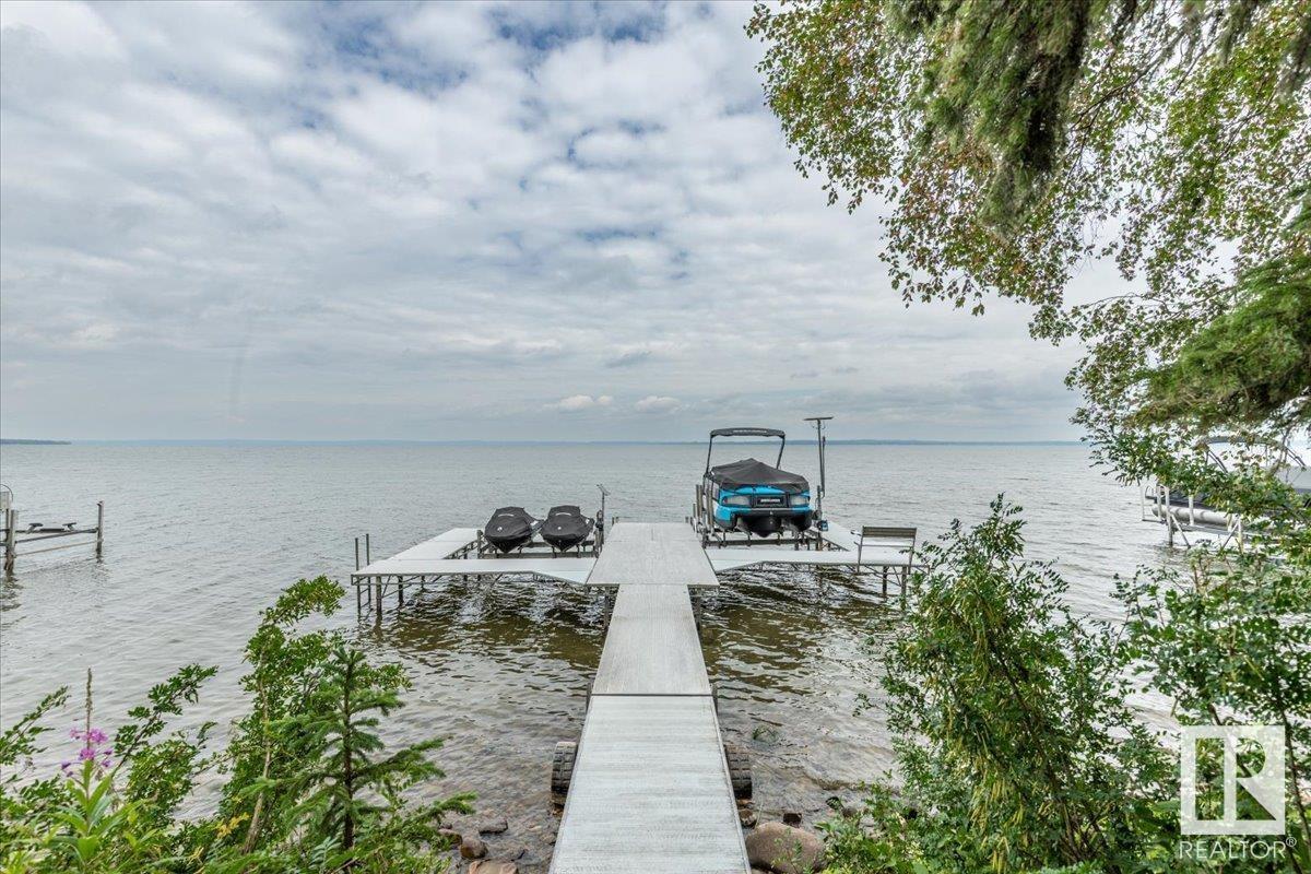 Photo 30 of 239 Lakeshore Dr, Rural Wetaskiwin County AB