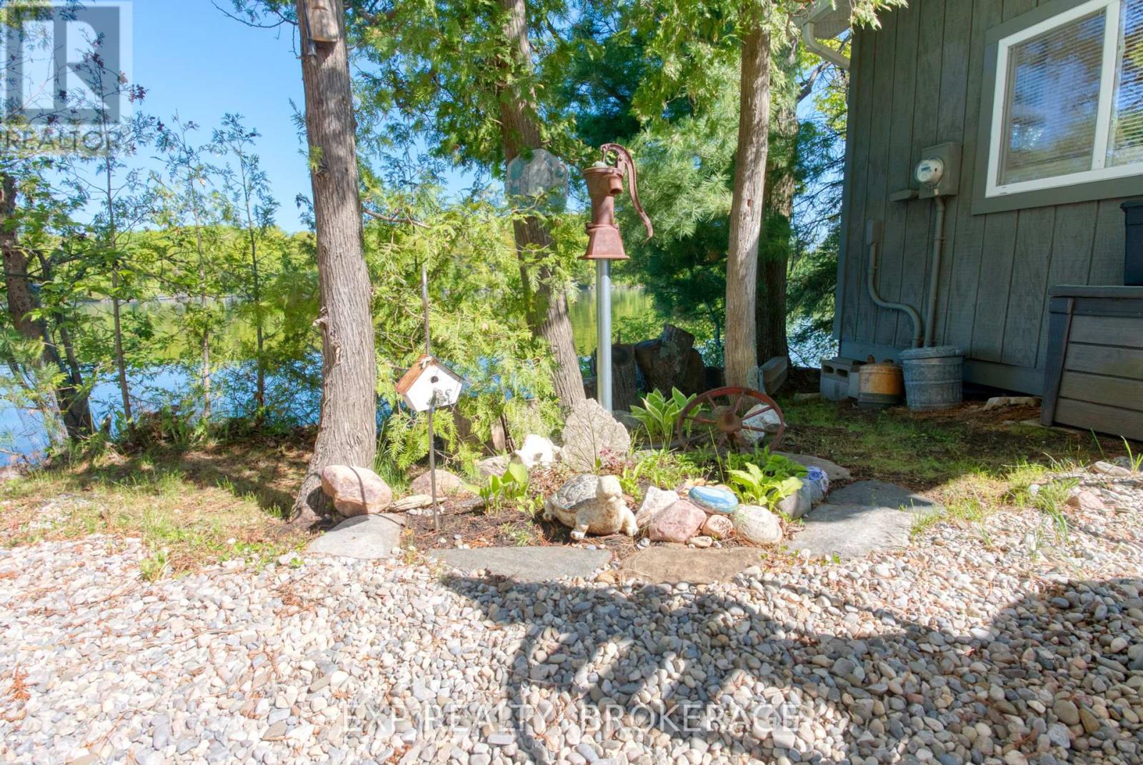 Photo 35 of 832 Sharbot Lake, Frontenac ON