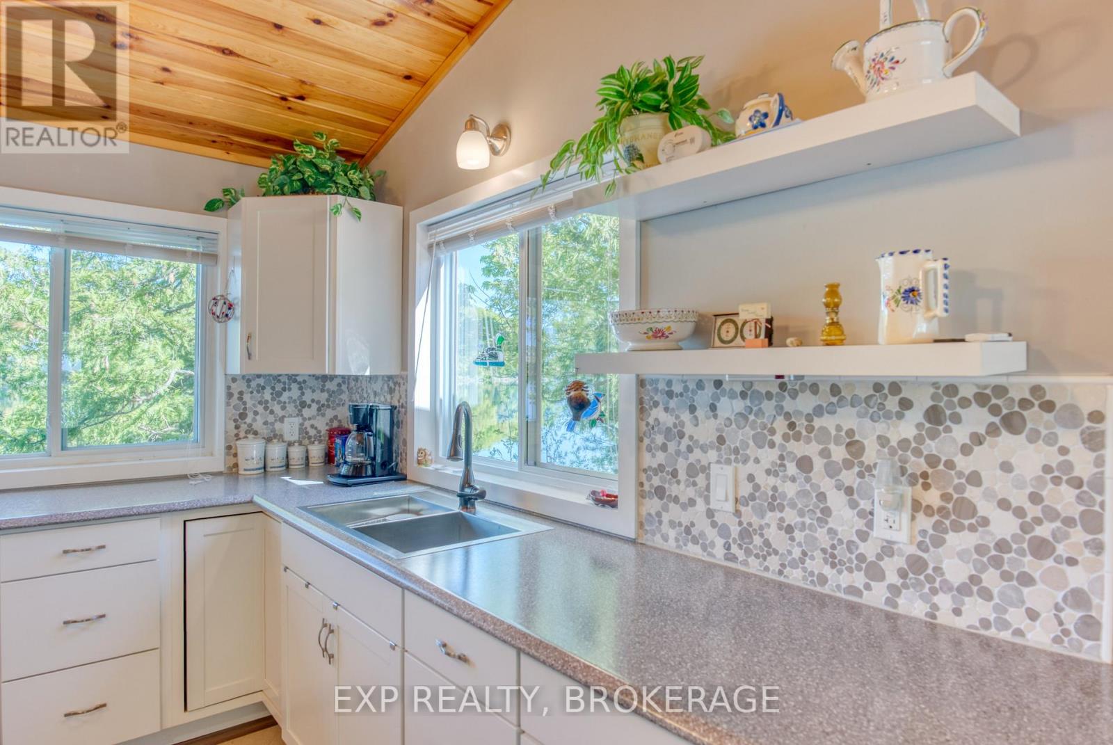Photo 6 of 832 Sharbot Lake, Frontenac ON