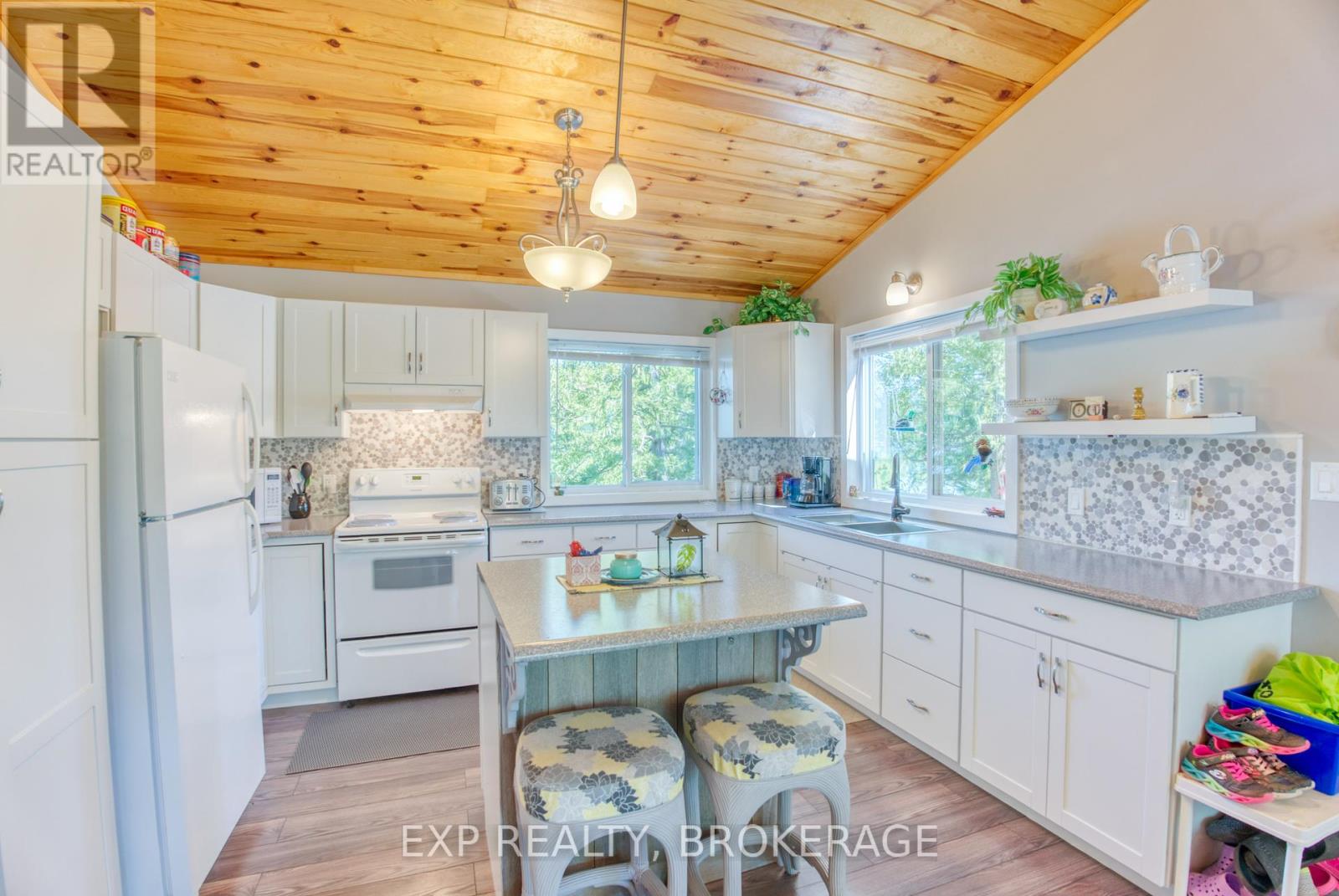 Photo 7 of 832 Sharbot Lake, Frontenac ON