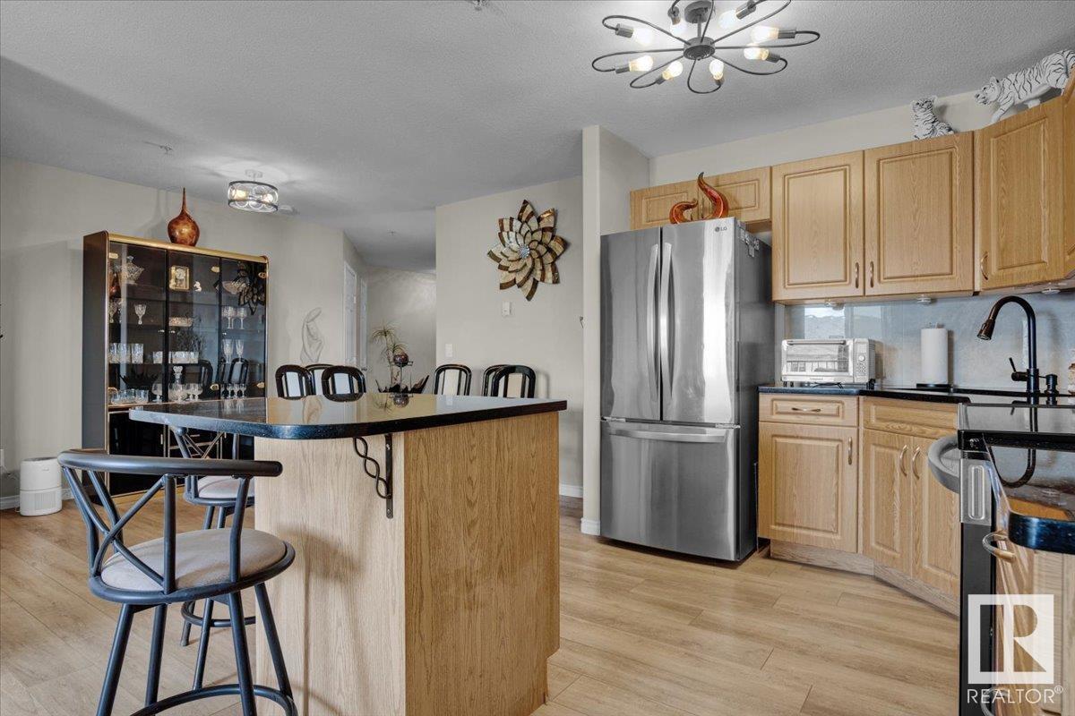 Photo 6 of 504 9945 167 St Nw, Edmonton AB