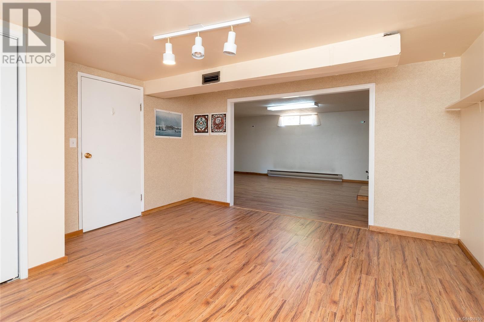 Photo 11 of 1080 Allgard Rd, Qualicum Beach BC