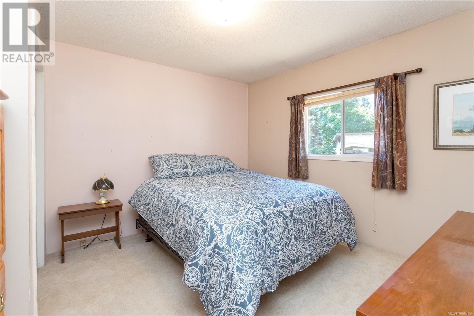 Photo 23 of 1080 Allgard Rd, Qualicum Beach BC