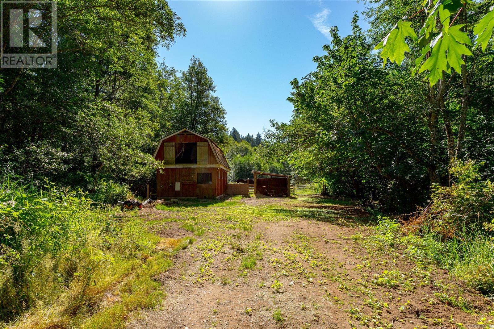 Photo 2 of 1080 Allgard Rd, Qualicum Beach BC