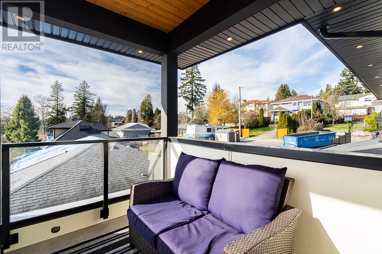 Photo 6 of 4479 Carson Street, Burnaby BC