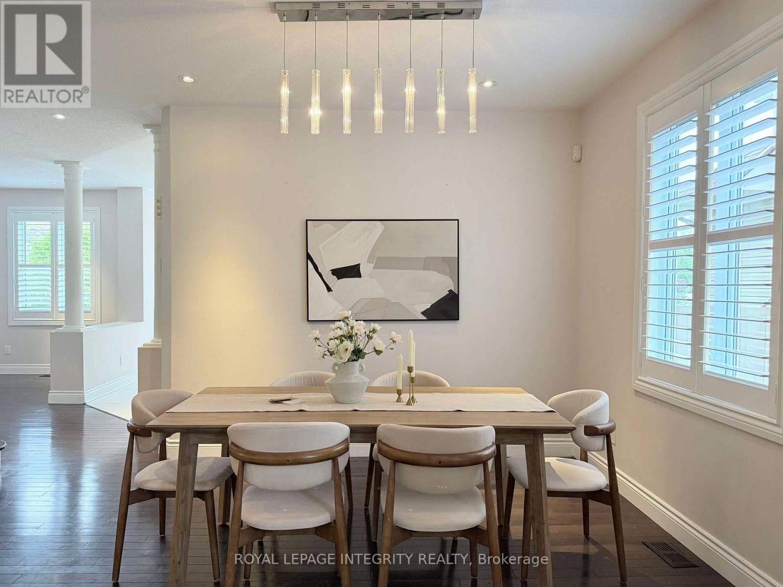 Photo 11 of 357 Langrell Crescent, Ottawa ON