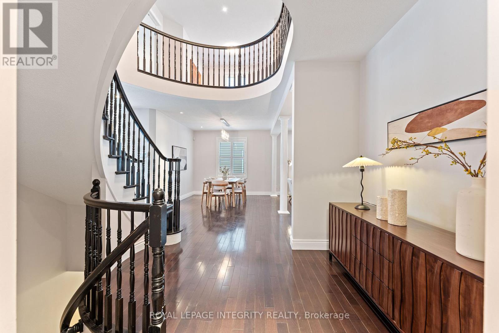 Photo 12 of 357 Langrell Crescent, Ottawa ON