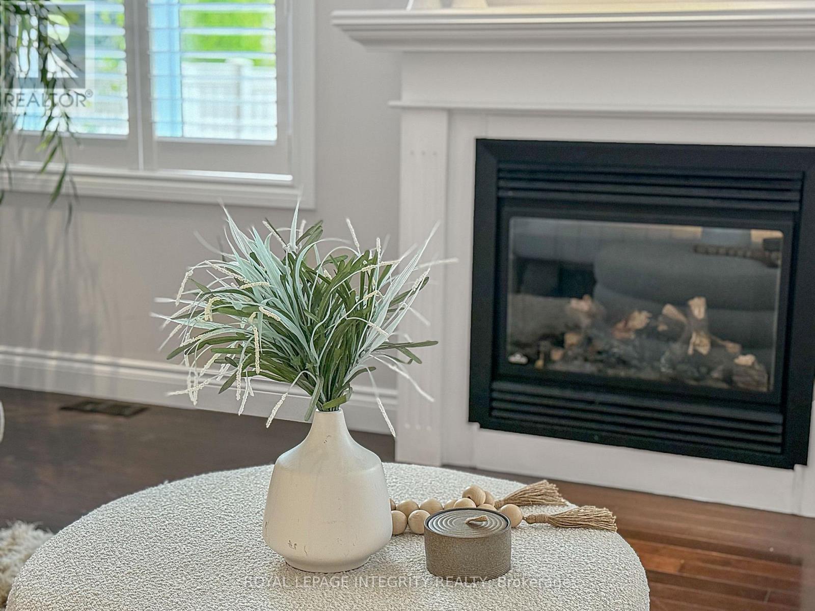 Photo 22 of 357 Langrell Crescent, Ottawa ON