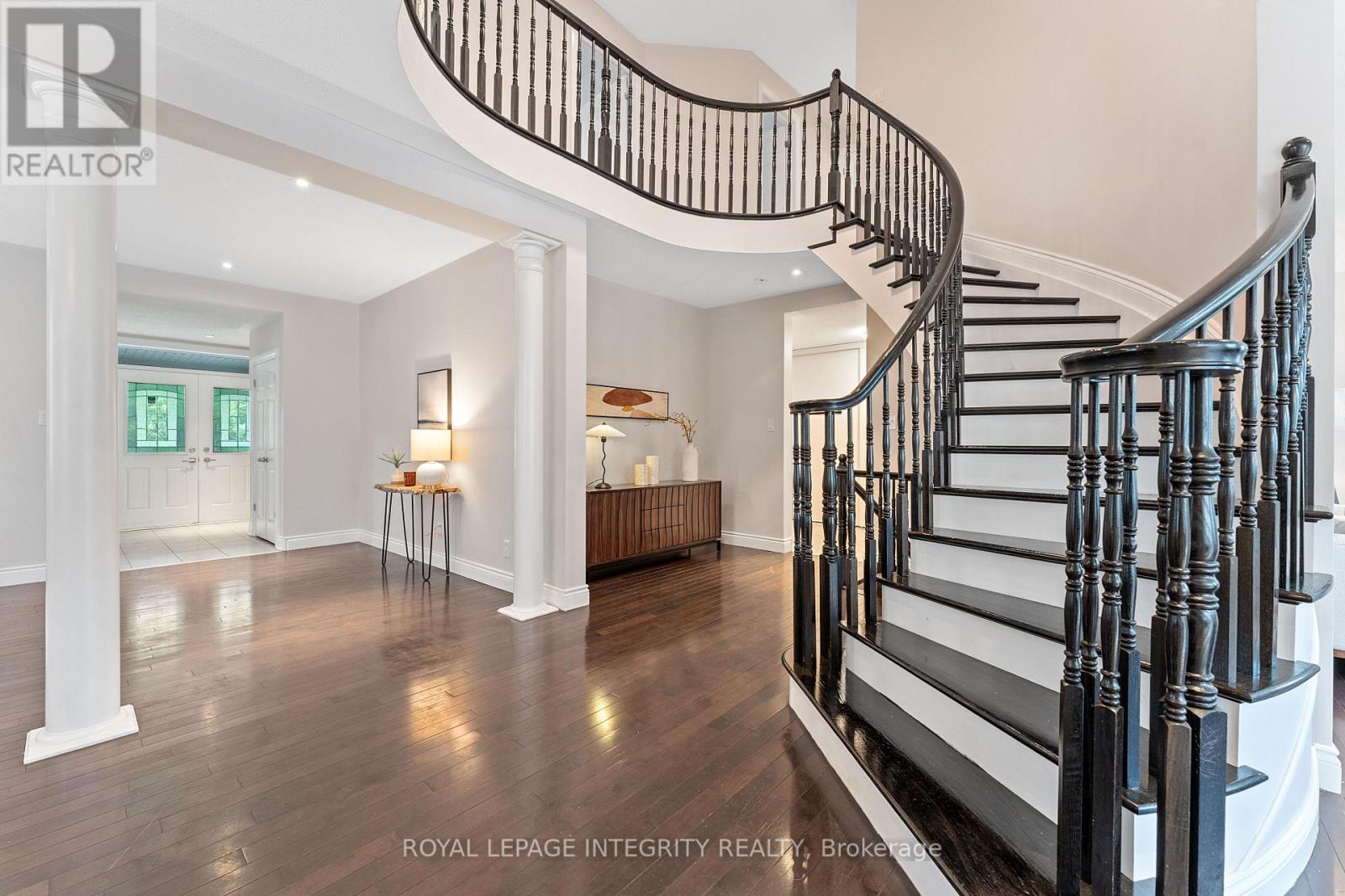 Photo 23 of 357 Langrell Crescent, Ottawa ON