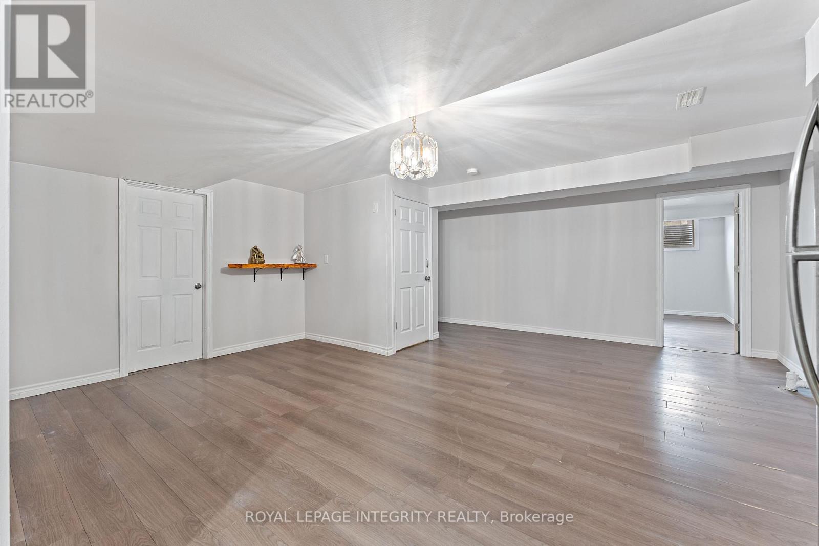 Photo 42 of 357 Langrell Crescent, Ottawa ON