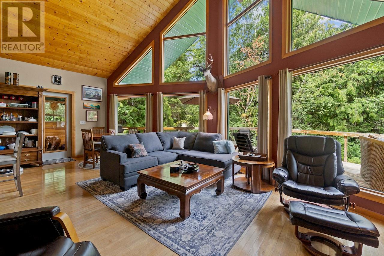 Photo 35 of 1419 Taylor Road, Sorrento BC