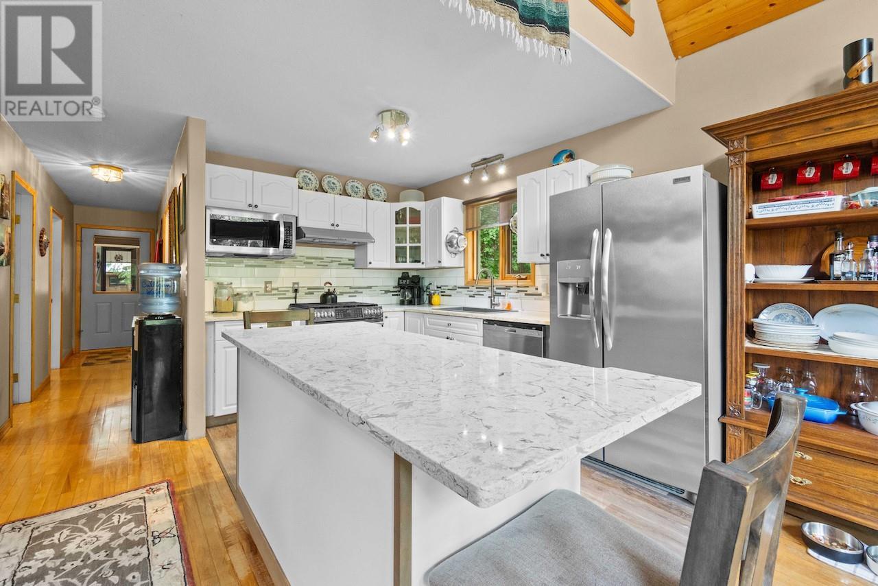 Photo 30 of 1419 Taylor Road, Sorrento BC