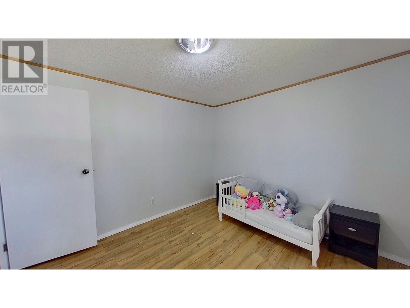 Photo 8 of 7515 89 Avenue, Fort St John BC