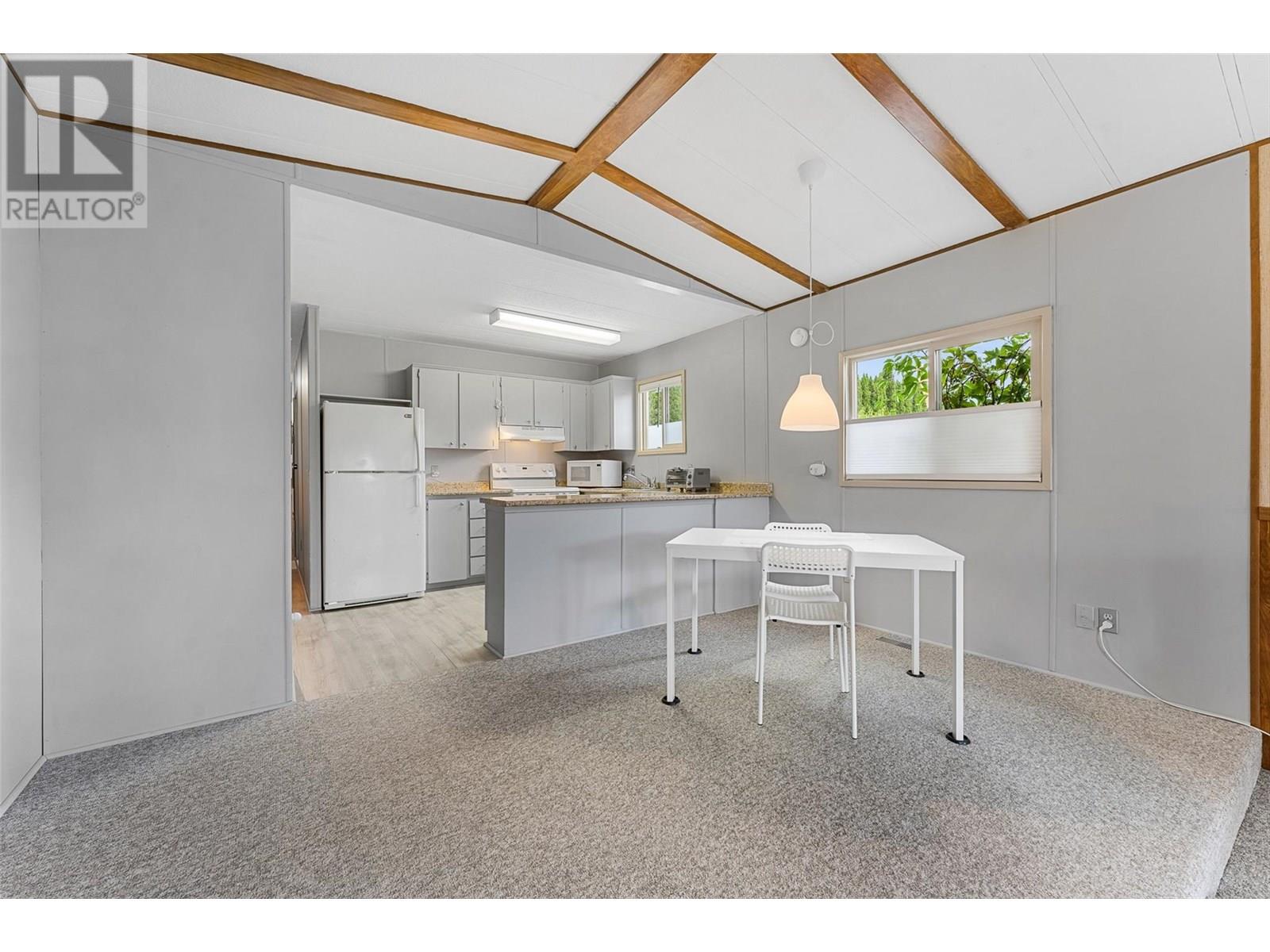 4 11524 Bottom Wood Lake Road, Lake Country