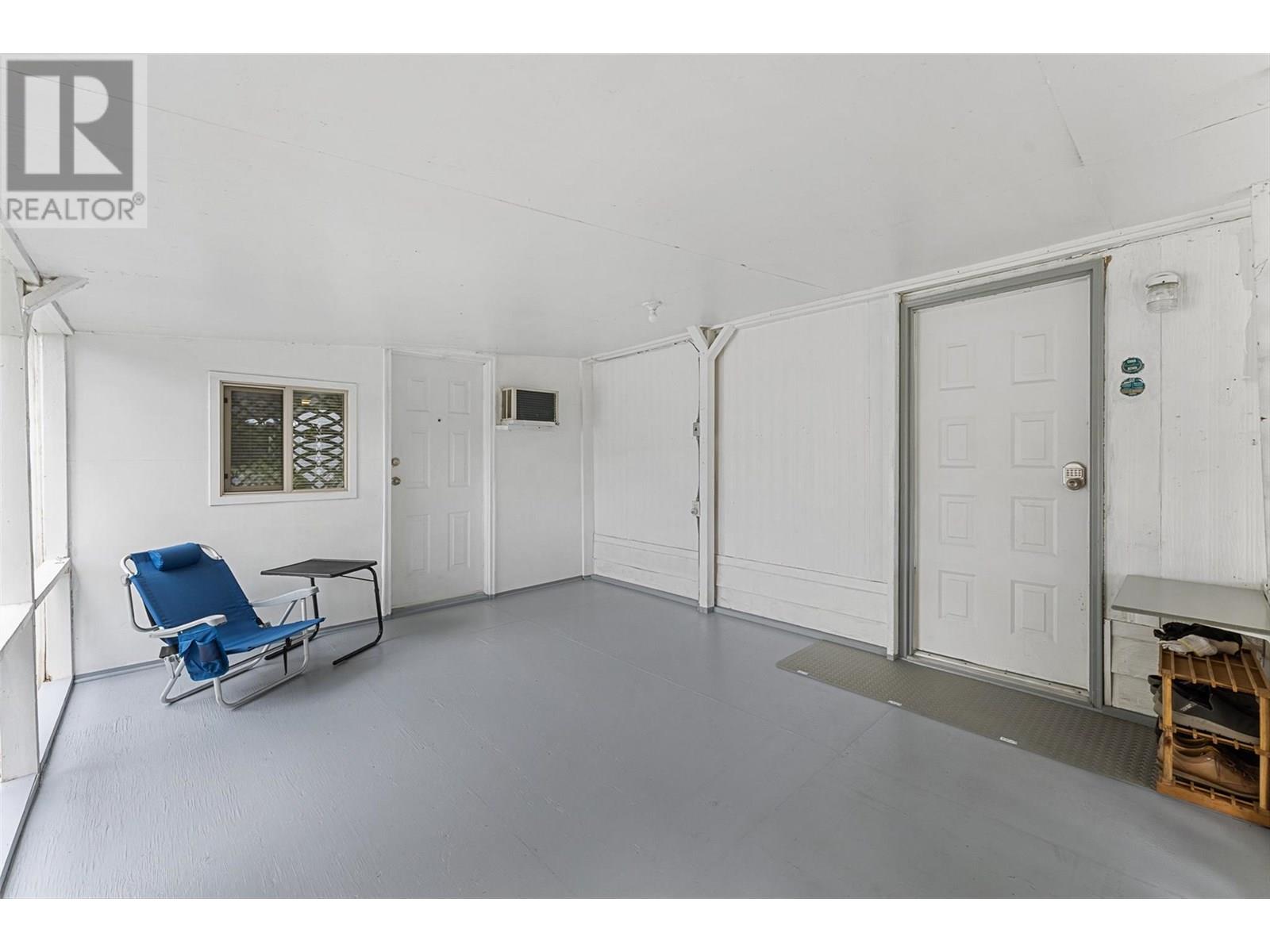 4 11524 Bottom Wood Lake Road, Lake Country