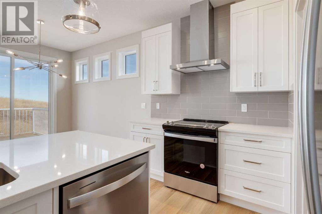 Photo 8 of 1168 Iron Ridge Avenue, Crossfield AB