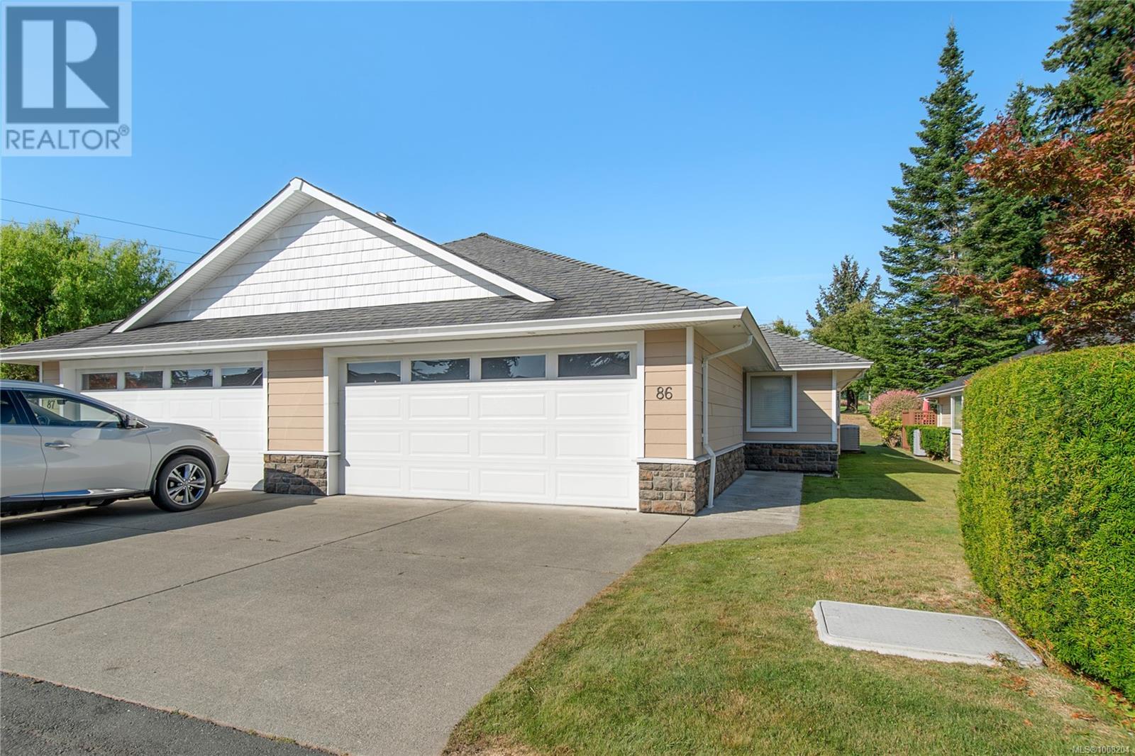 Photo 3 of 86 2006 Sierra Dr, Campbell River BC