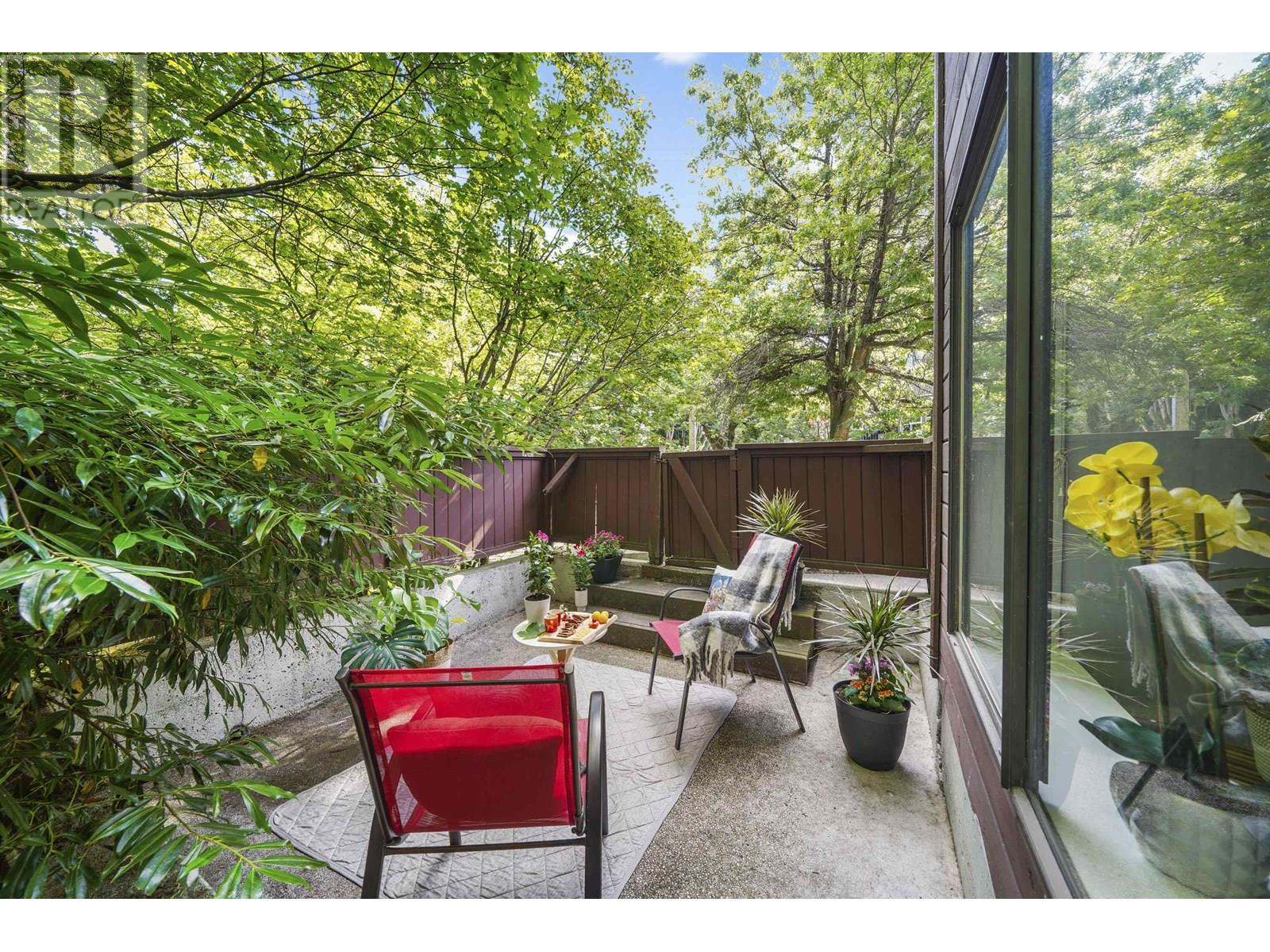 Photo 2 of 104 2920 Ash Street, Vancouver BC