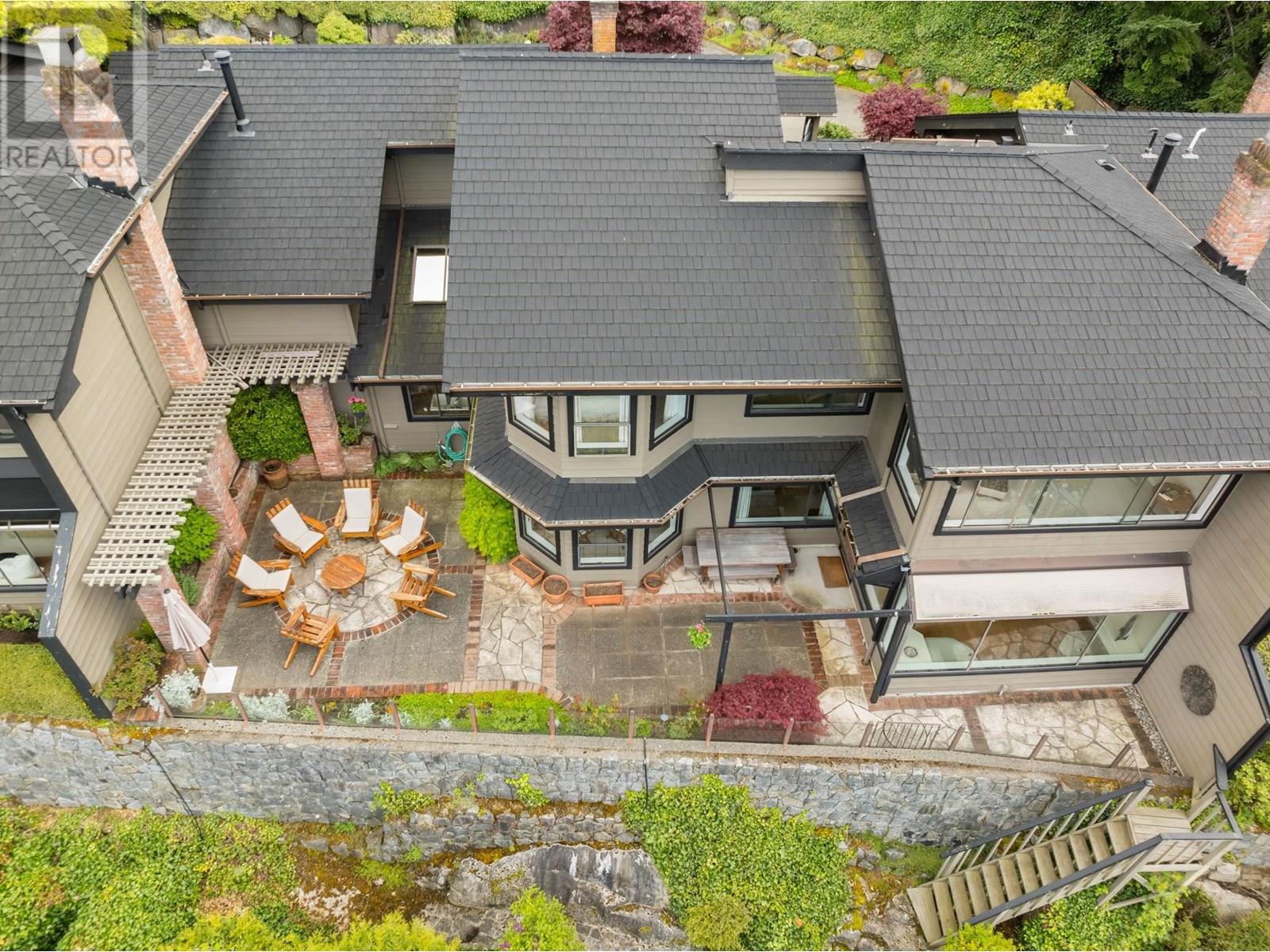 Photo 32 of 5207 Aspen Drive, West Vancouver BC