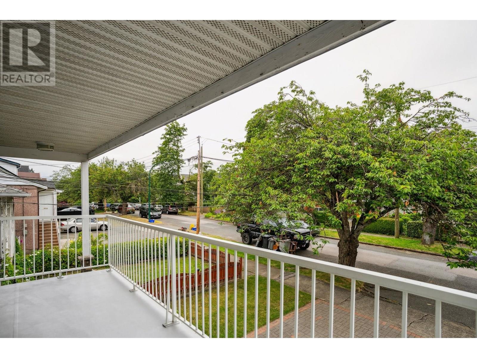 Photo 19 of 4975 Moss Street, Vancouver BC