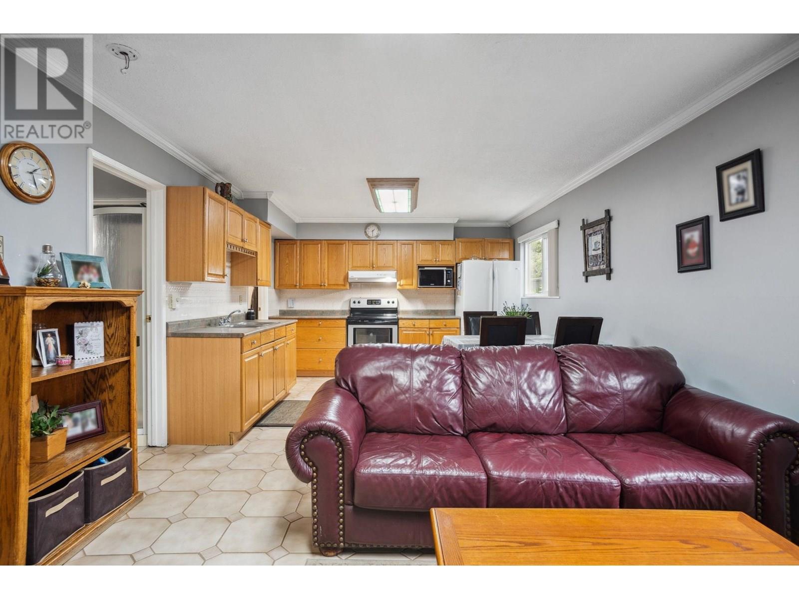 Photo 22 of 4975 Moss Street, Vancouver BC