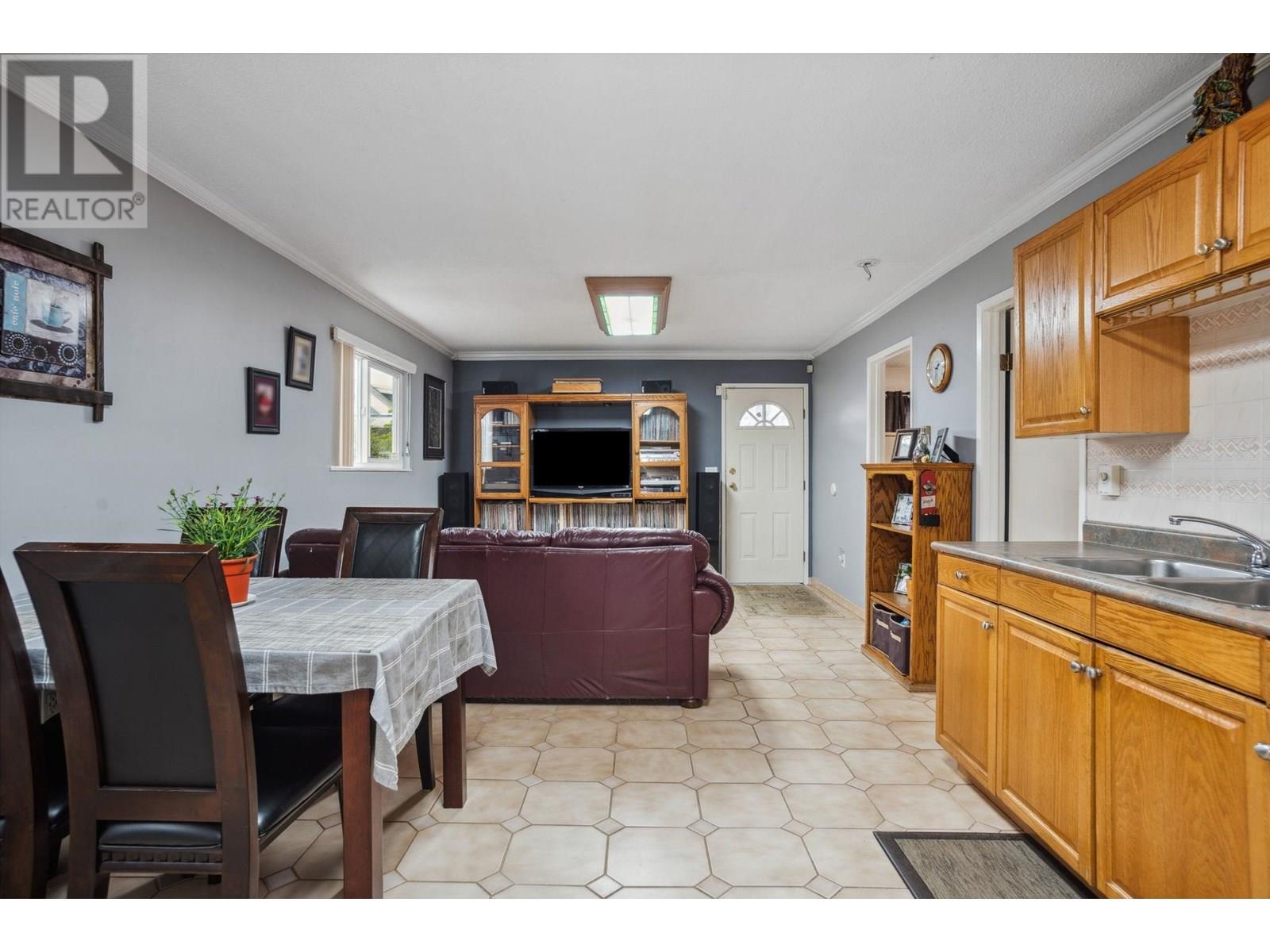 Photo 25 of 4975 Moss Street, Vancouver BC