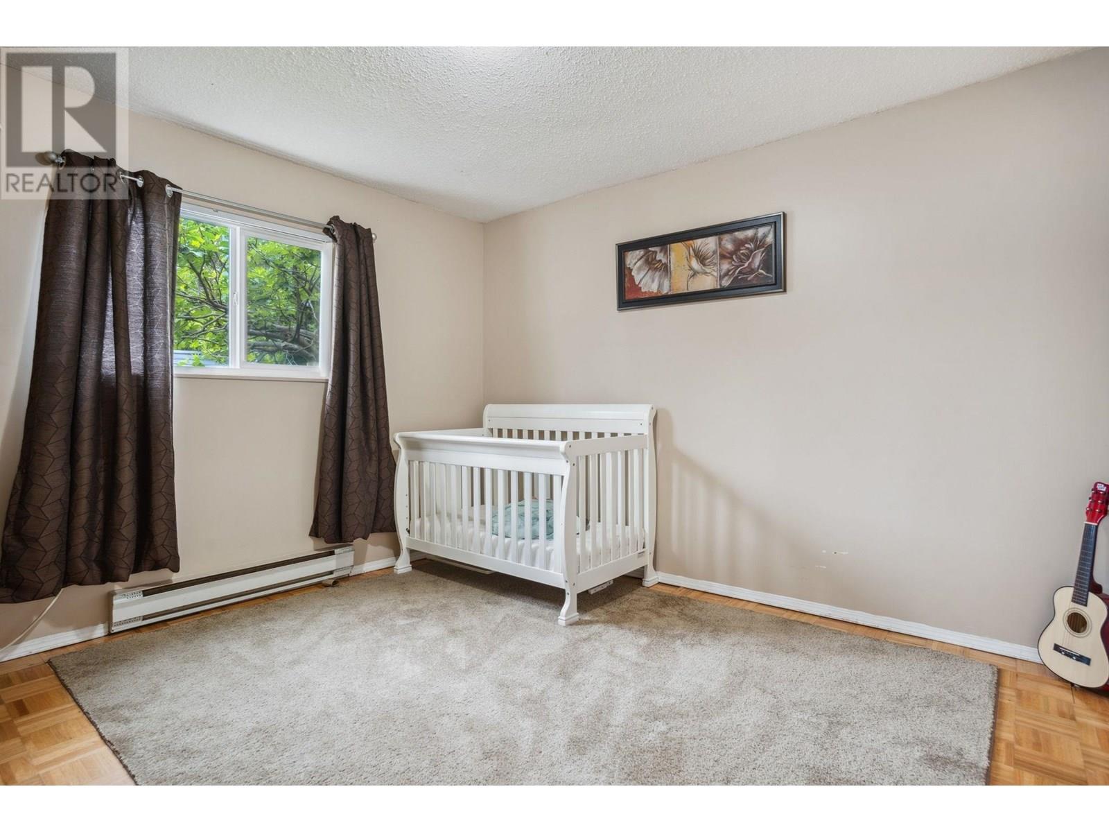 Photo 27 of 4975 Moss Street, Vancouver BC