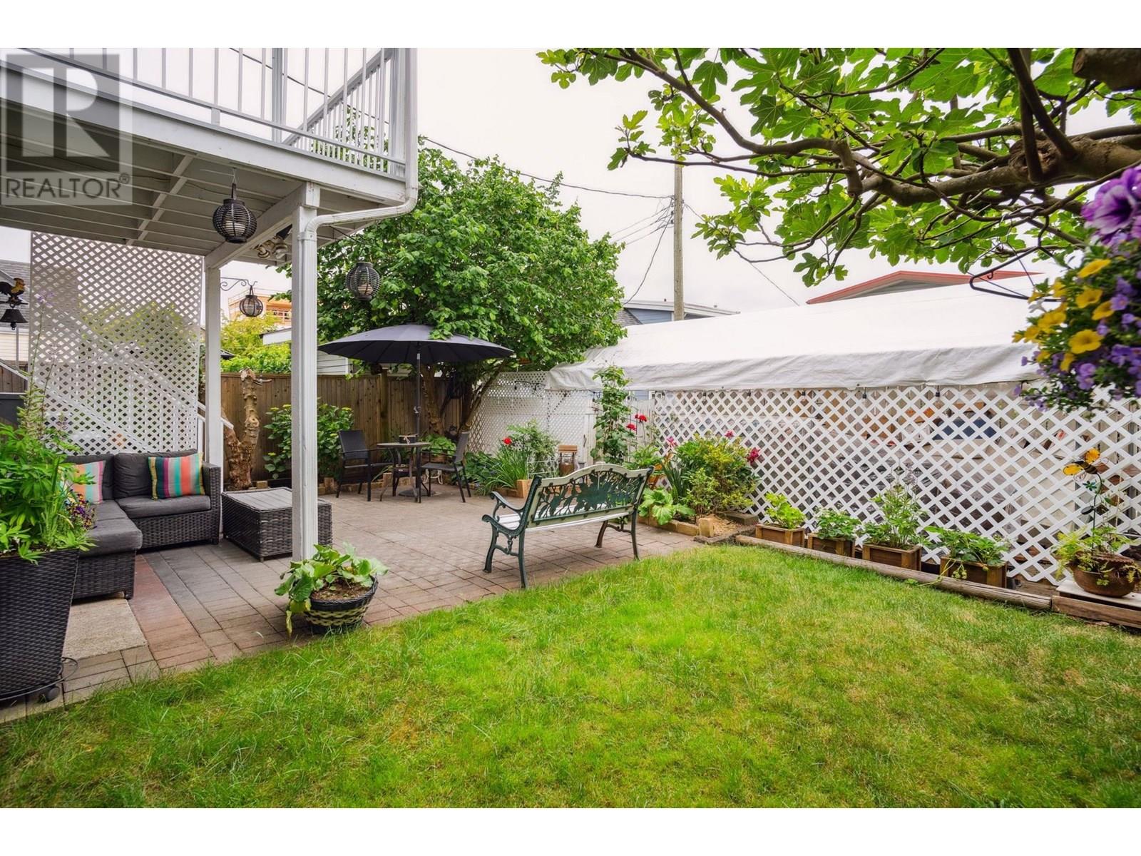 Photo 31 of 4975 Moss Street, Vancouver BC
