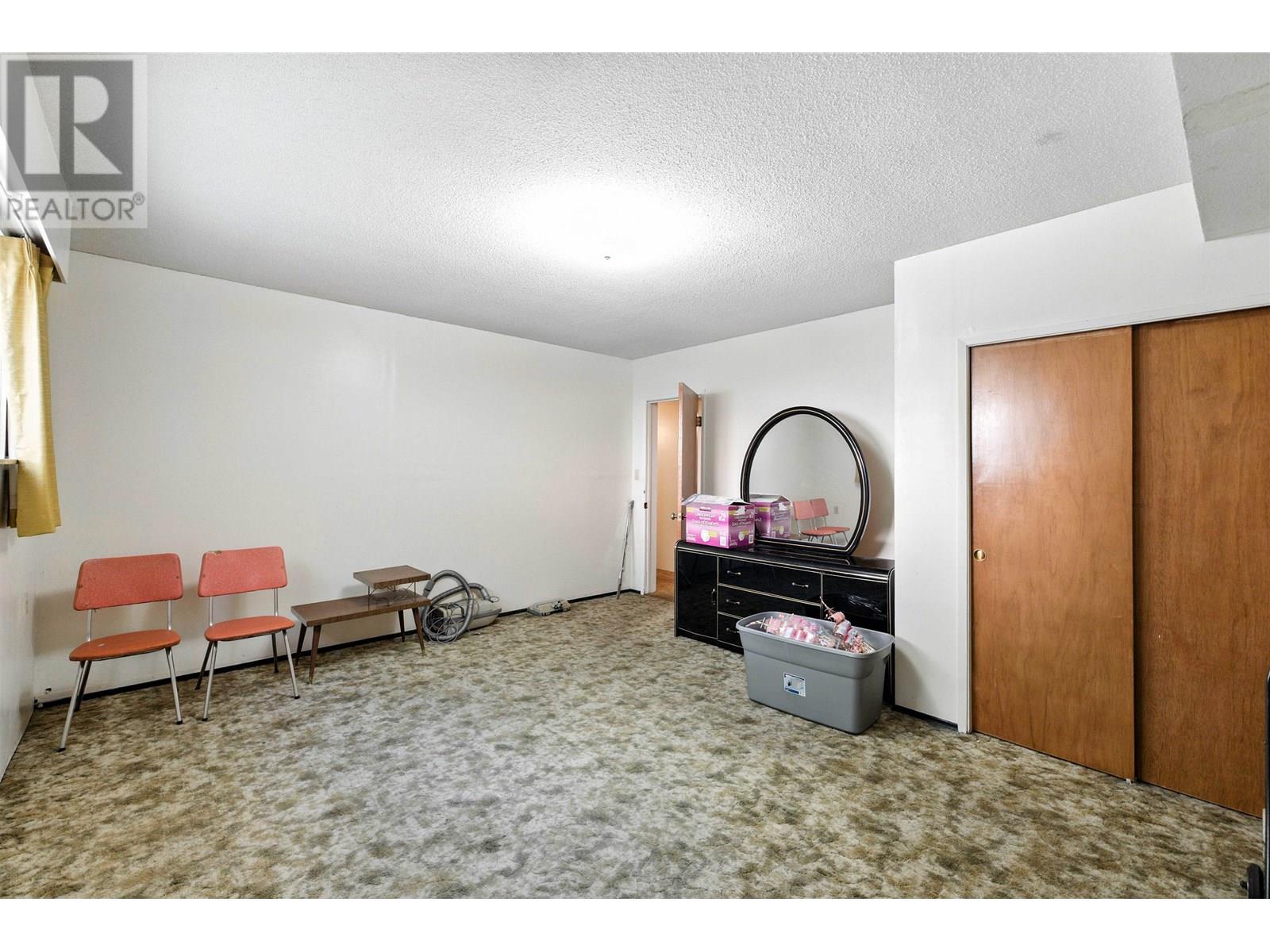 Photo 11 of 1362 Phillips Avenue, Burnaby BC