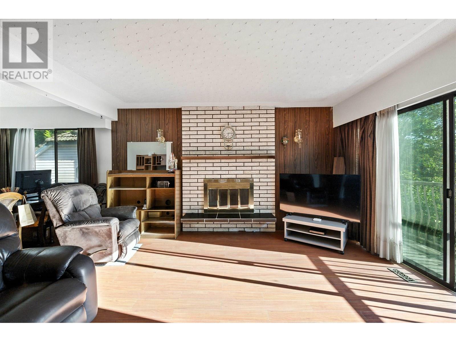 Photo 16 of 1362 Phillips Avenue, Burnaby BC