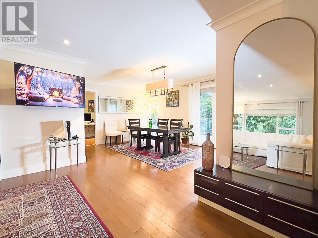 Photo 13 of 3129 Princess Avenue, North Vancouver BC