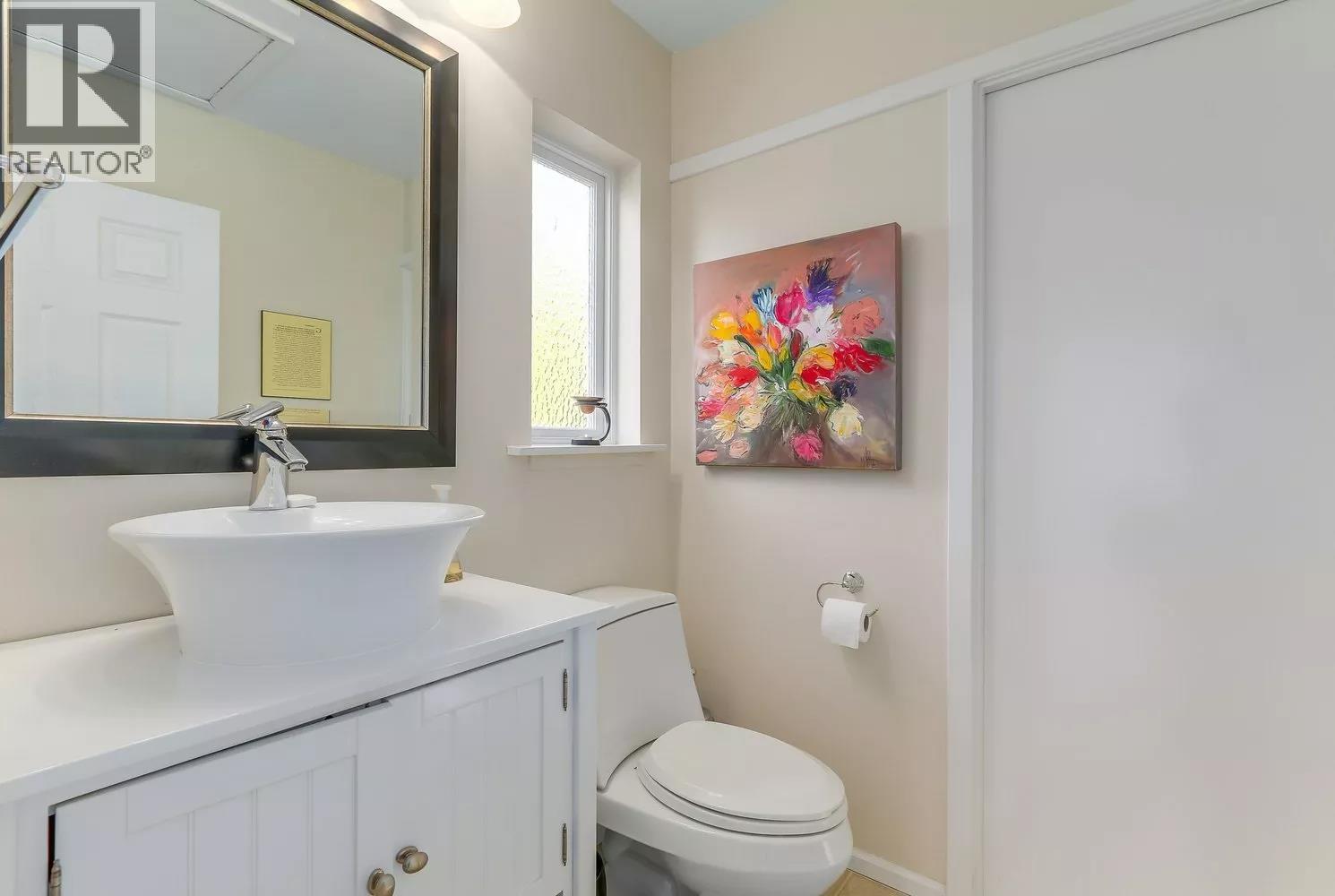 Photo 21 of 3129 Princess Avenue, North Vancouver BC