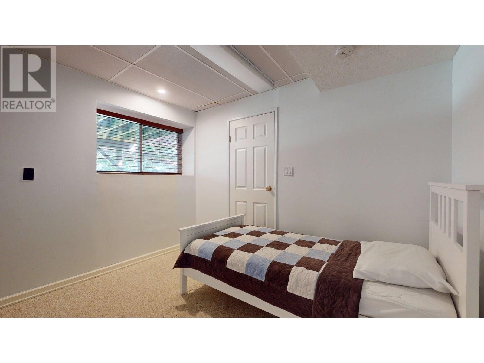 Photo 11 of 38549 Westway Avenue, Squamish BC