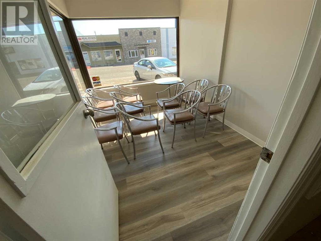 Photo 28 of 321 Arena Avenue, Trochu AB