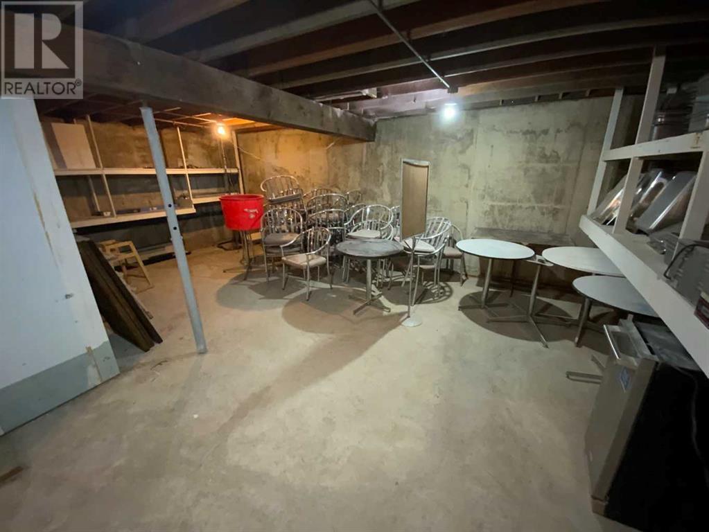 Photo 20 of 321 Arena Avenue, Trochu AB