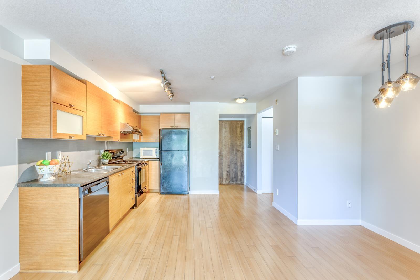 Photo 4 of 207 10788 139 Street, Surrey BC