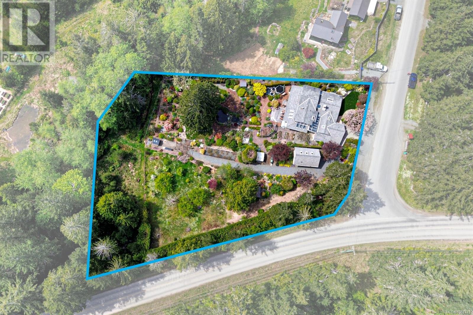 697 Crestwood Rd, Gabriola Island