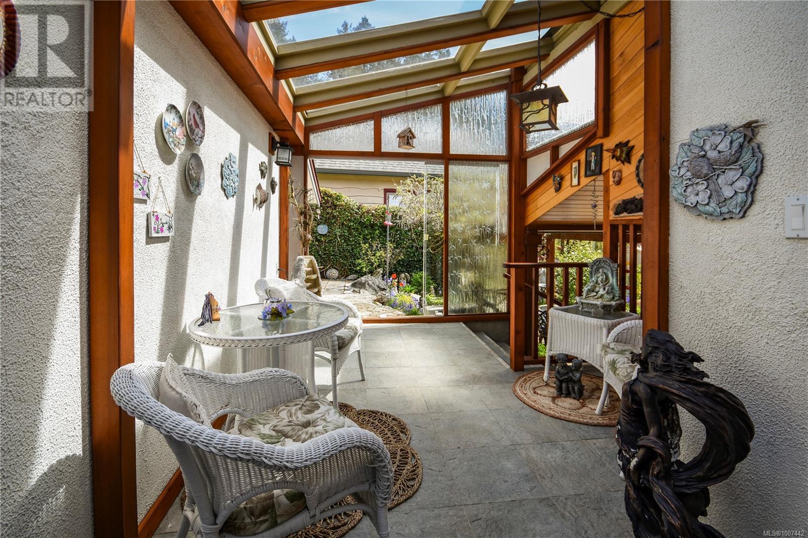 697 Crestwood Rd, Gabriola Island